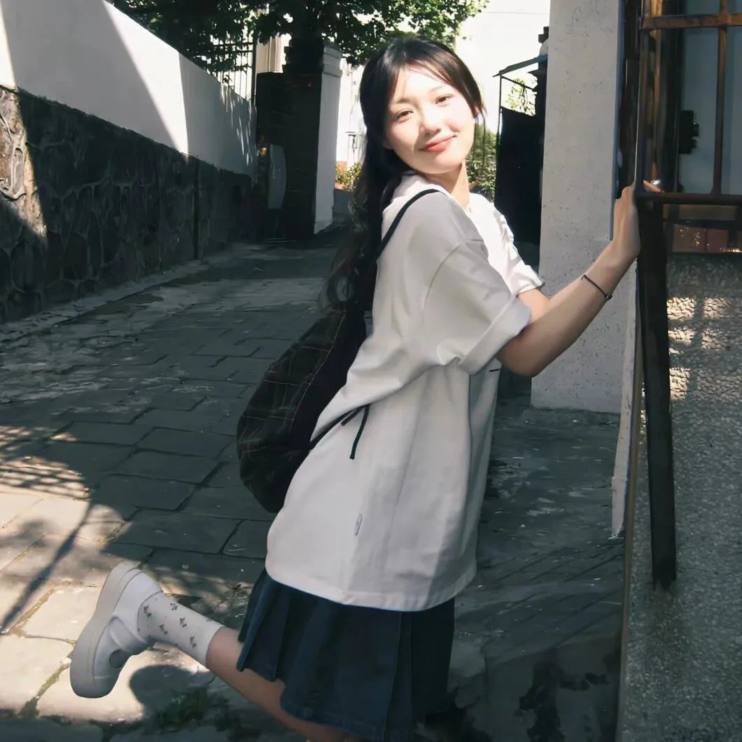 潜伏者